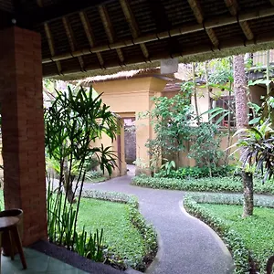 Bed & Breakfast Lestari 